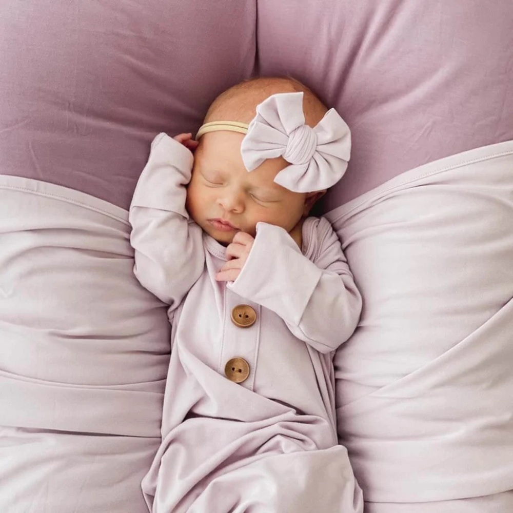 SOLID LIGHT LAVENDER BAMBOO KNOTTED GOWN & HAT